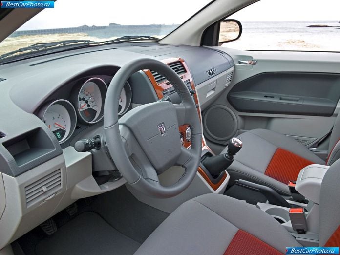 2007 Dodge Caliber - фотография 30 из 51