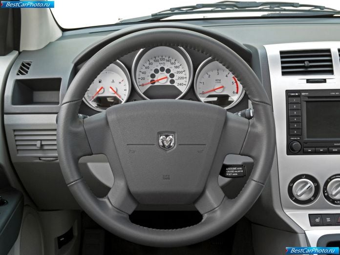 2007 Dodge Caliber - фотография 34 из 51