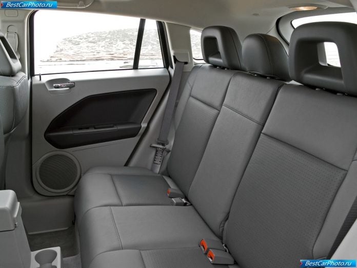 2007 Dodge Caliber - фотография 35 из 51