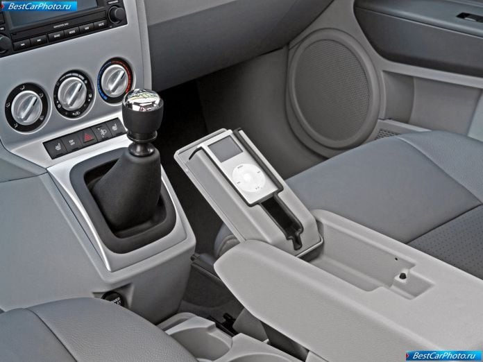 2007 Dodge Caliber - фотография 36 из 51