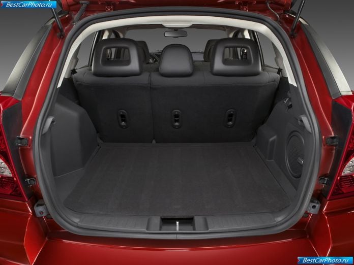 2010 Dodge Caliber - фотография 12 из 19