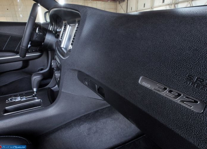 2013 Dodge Charger SRT8 392 Appearance Package - фотография 6 из 8