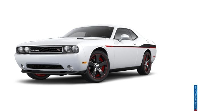 2013 Dodge Challenger RT Redline - фотография 3 из 10