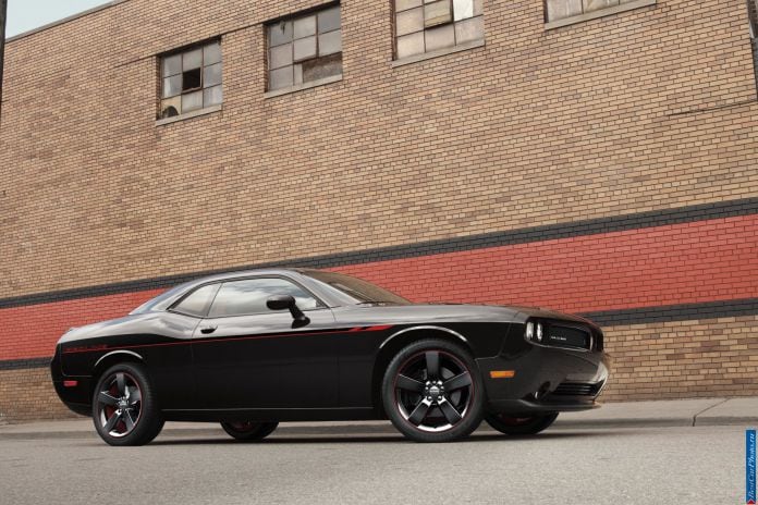 2013 Dodge Challenger RT Redline - фотография 9 из 10