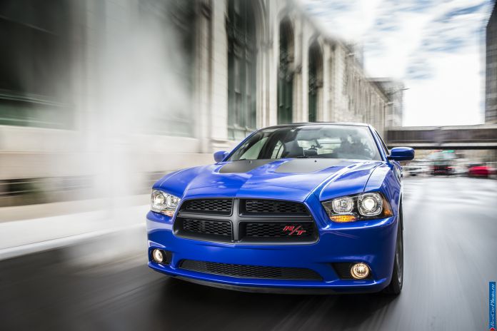 2013 Dodge Charger Daytona - фотография 5 из 25