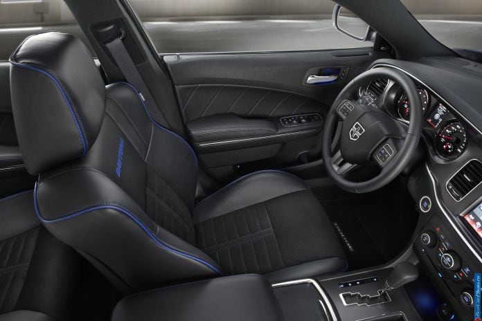 2013 Dodge Charger Daytona - фотография 21 из 25