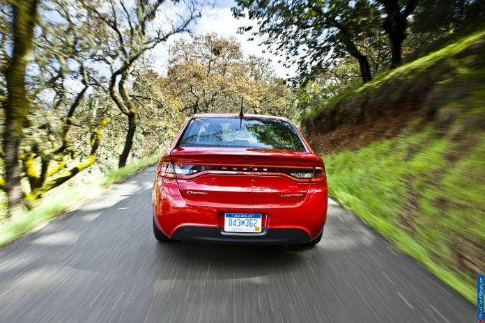 2013 Dodge Dart - фотография 13 из 105