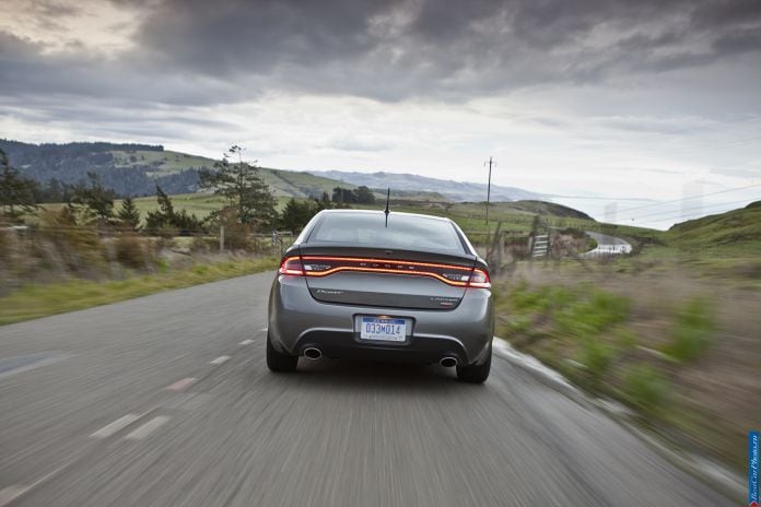 2013 Dodge Dart - фотография 29 из 105