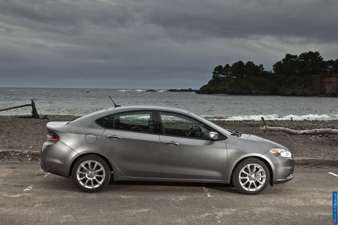 2013 Dodge Dart - фотография 30 из 105