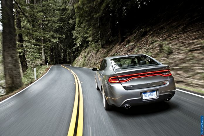 2013 Dodge Dart - фотография 32 из 105