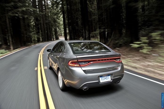 2013 Dodge Dart - фотография 37 из 105