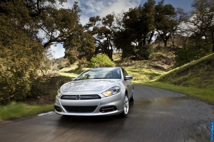 2013 Dodge Dart - фотография 42 из 105