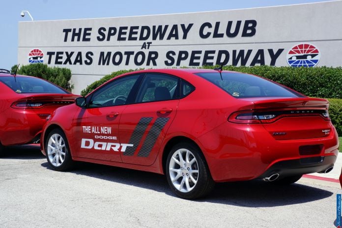2013 Dodge Dart - фотография 76 из 105