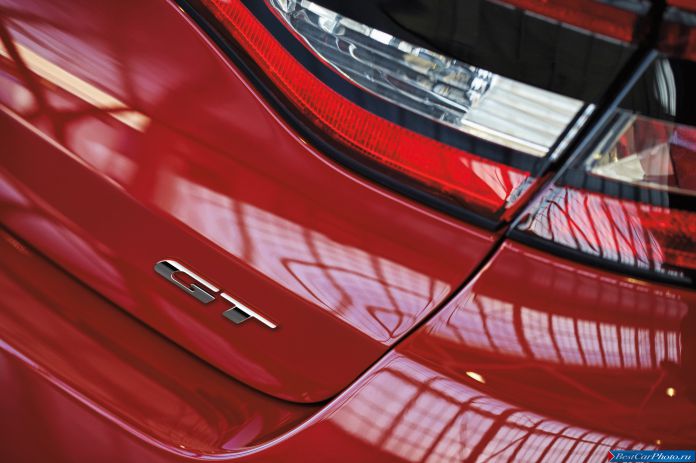 2013 Dodge Dart GT - фотография 9 из 12