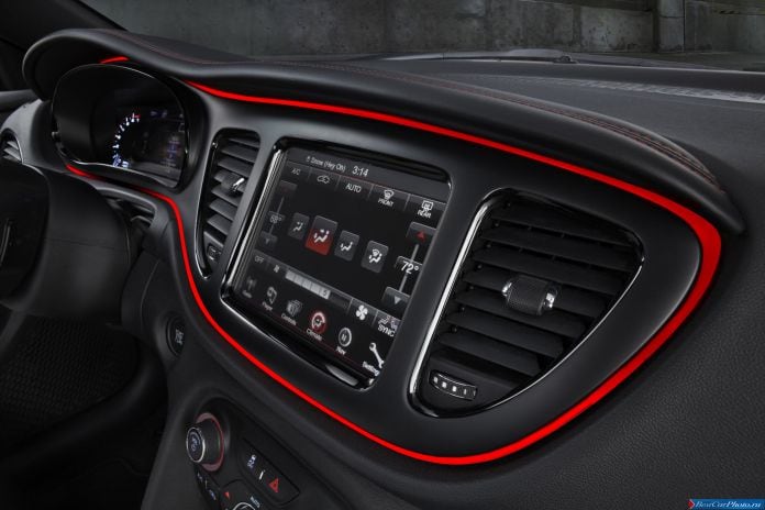 2013 Dodge Dart GT - фотография 11 из 12