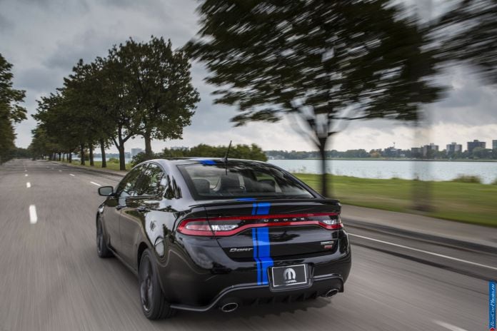 2013 Dodge Dart by Mopar - фотография 8 из 12