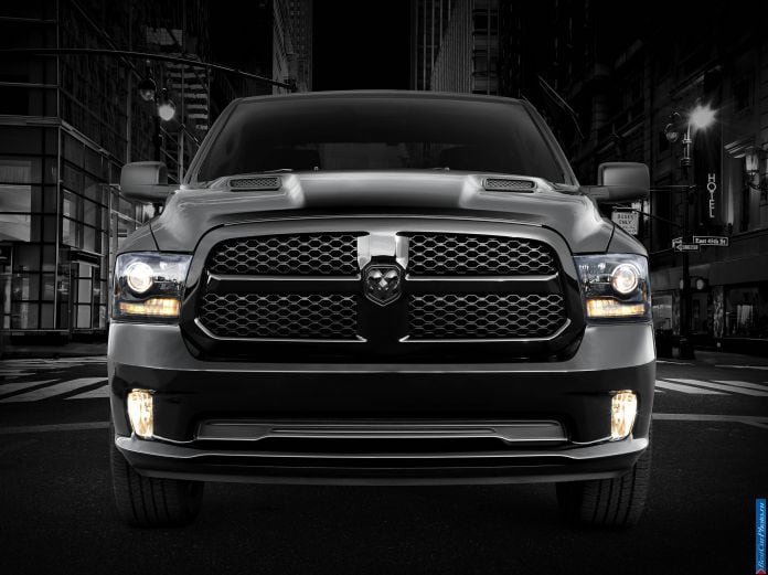 2013 Dodge RAM 1500 Black Express - фотография 3 из 4