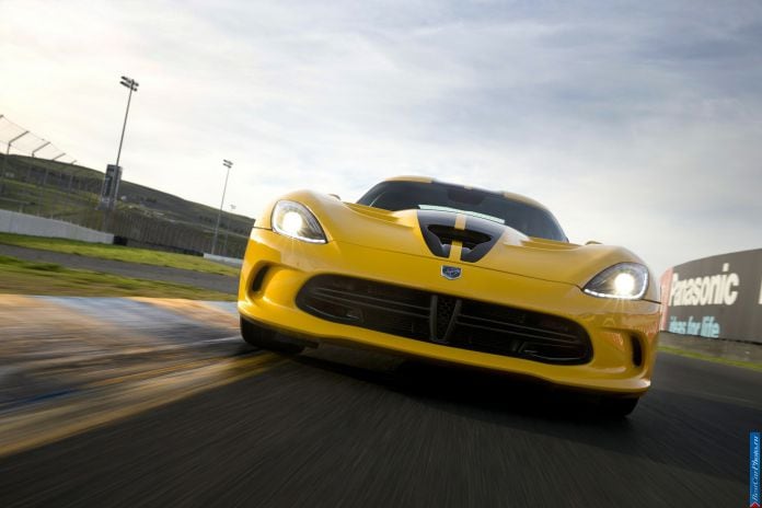 2013 Dodge Viper SRT - фотография 9 из 76