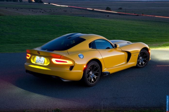 2013 Dodge Viper SRT - фотография 16 из 76