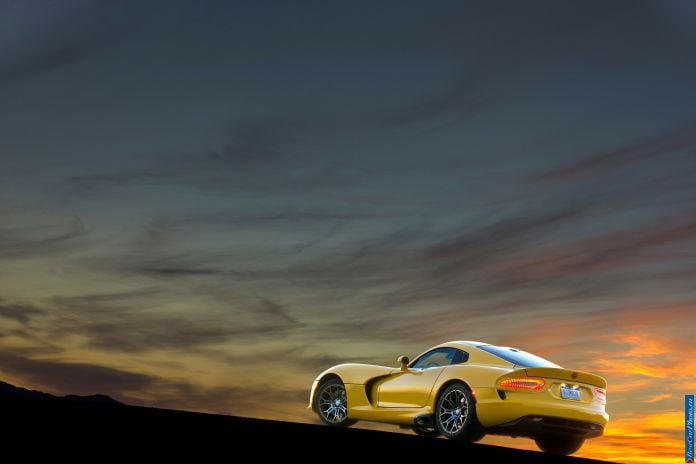 2013 Dodge Viper SRT - фотография 40 из 76