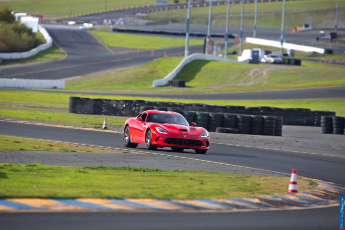 2013 Dodge Viper SRT - фотография 49 из 76