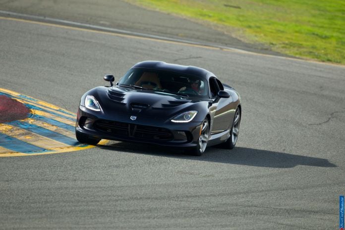 2013 Dodge Viper SRT - фотография 57 из 76