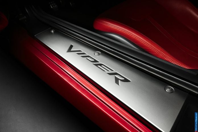 2013 Dodge Viper SRT - фотография 70 из 76