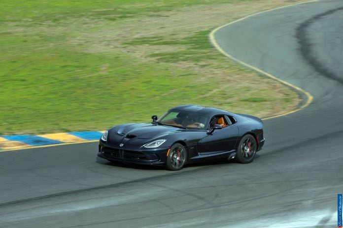 2013 Dodge Viper SRT GTS - фотография 25 из 94