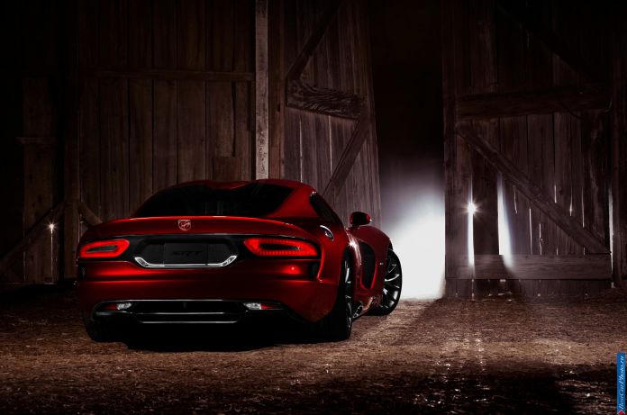 2013 Dodge Viper SRT GTS - фотография 43 из 94