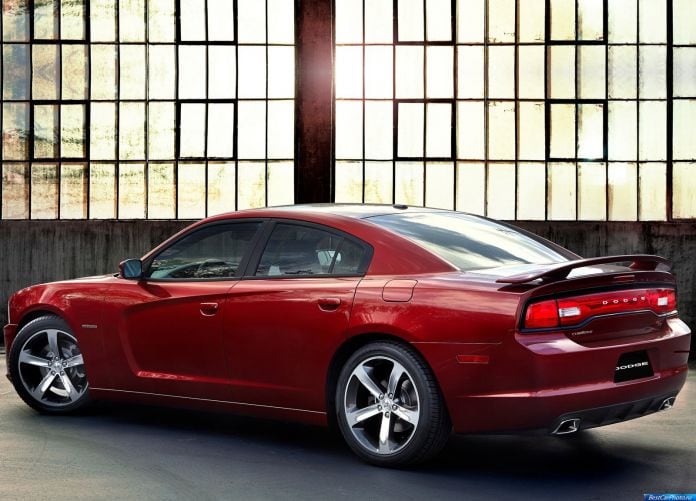 2014 Dodge Charger 100th Anniversary Edition - фотография 4 из 17