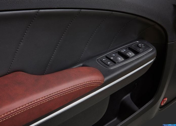2014 Dodge Charger 100th Anniversary Edition - фотография 14 из 17