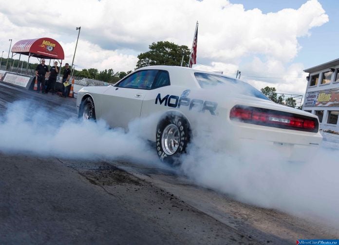 2014 Dodge Challenger Mopar Drag Pak Concept - фотография 9 из 12