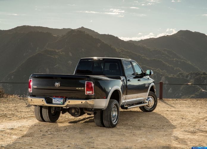2014 Dodge RAM Heavy Duty - фотография 3 из 58