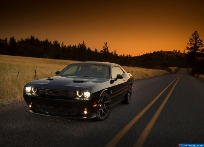 2015 Dodge Challenger - фотография 4 из 169