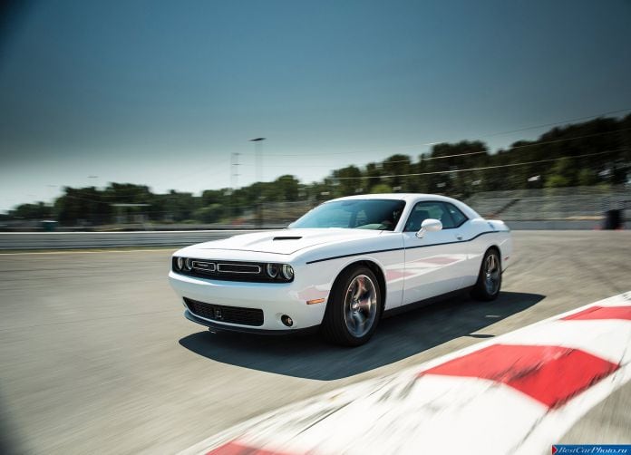2015 Dodge Challenger - фотография 26 из 169