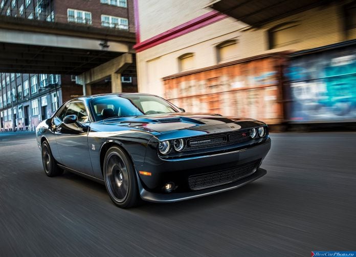 2015 Dodge Challenger - фотография 31 из 169