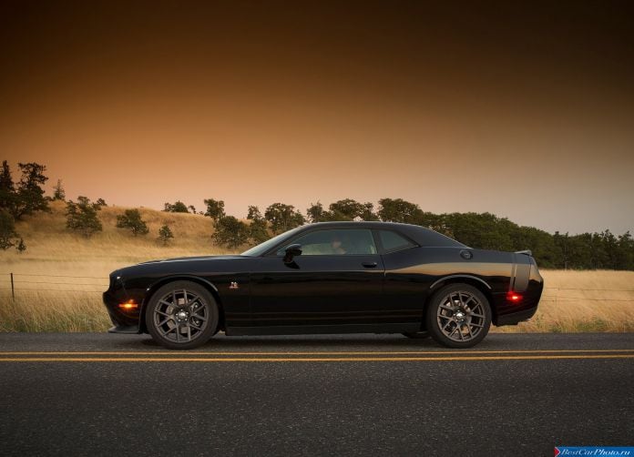 2015 Dodge Challenger - фотография 37 из 169