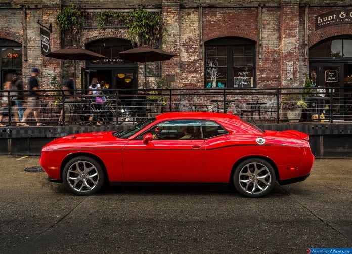 2015 Dodge Challenger - фотография 38 из 169