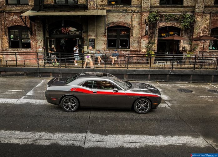 2015 Dodge Challenger - фотография 41 из 169