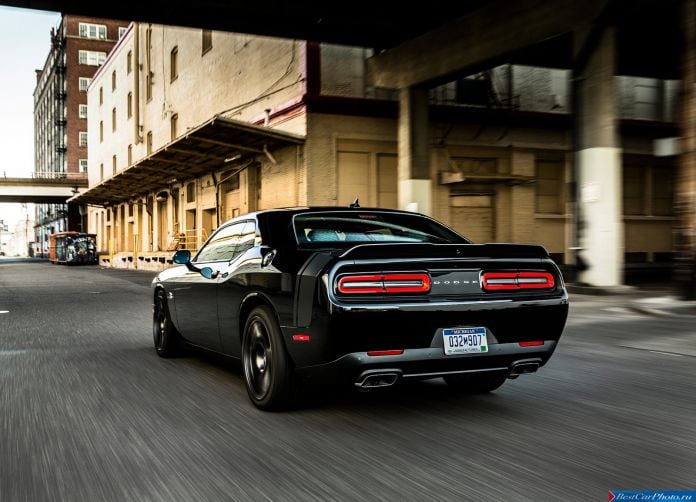 2015 Dodge Challenger - фотография 62 из 169