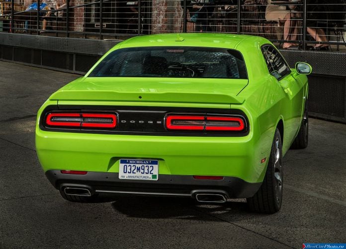 2015 Dodge Challenger - фотография 66 из 169