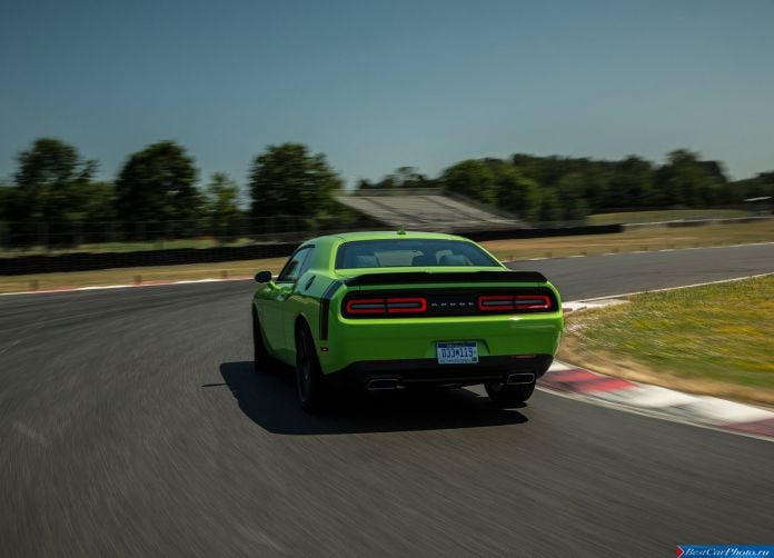 2015 Dodge Challenger - фотография 68 из 169
