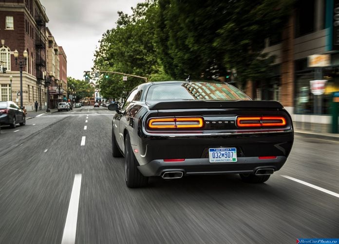 2015 Dodge Challenger - фотография 70 из 169