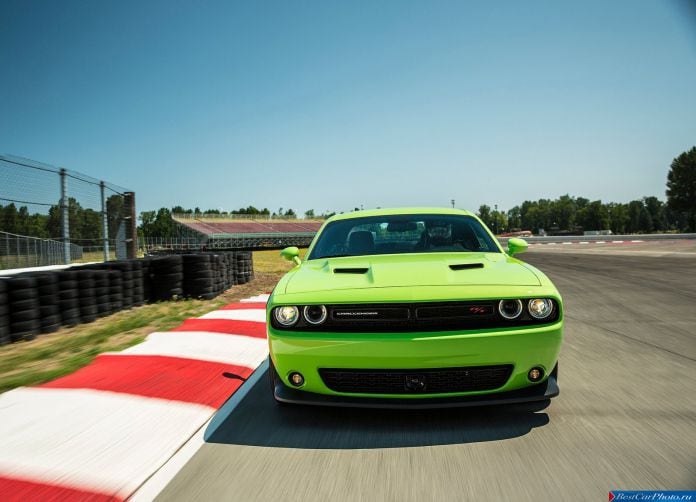 2015 Dodge Challenger - фотография 78 из 169