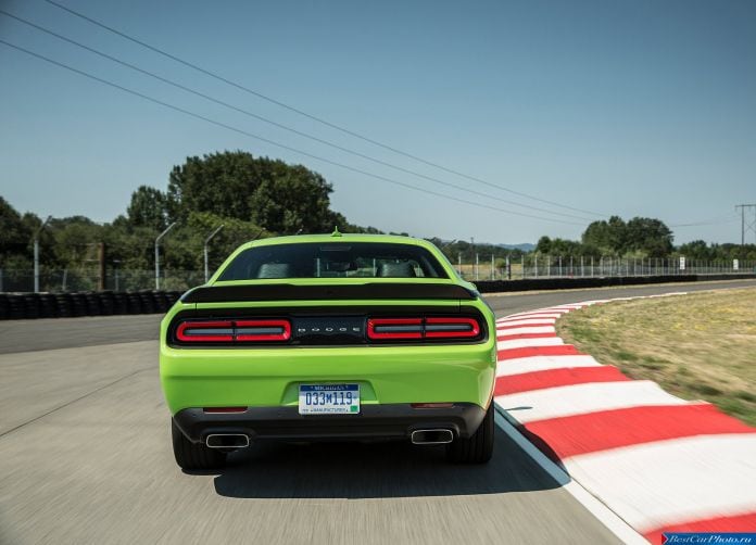 2015 Dodge Challenger - фотография 94 из 169