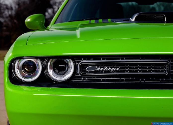 2015 Dodge Challenger - фотография 109 из 169