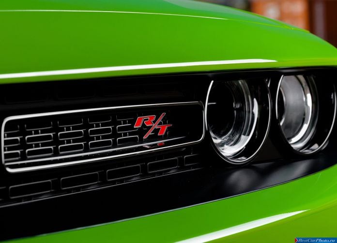 2015 Dodge Challenger - фотография 113 из 169
