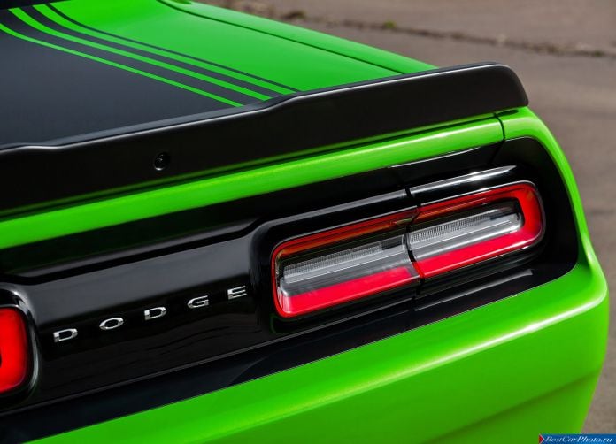 2015 Dodge Challenger - фотография 120 из 169