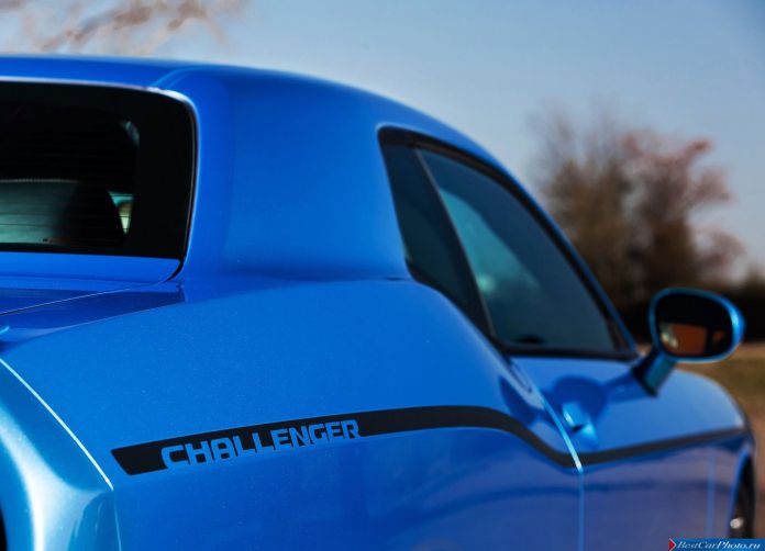 2015 Dodge Challenger - фотография 128 из 169