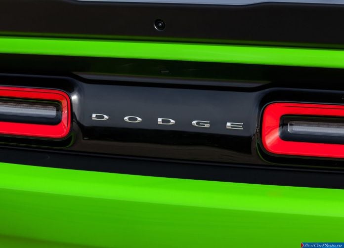 2015 Dodge Challenger - фотография 136 из 169